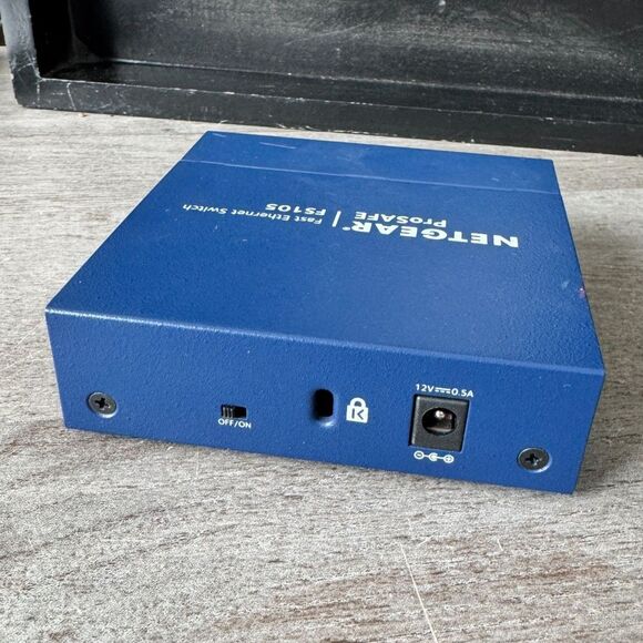 5/$25 Netgear ProSAFE 5 Port 10/100 Switch FS105 v3 EUC - Picture 7 of 7